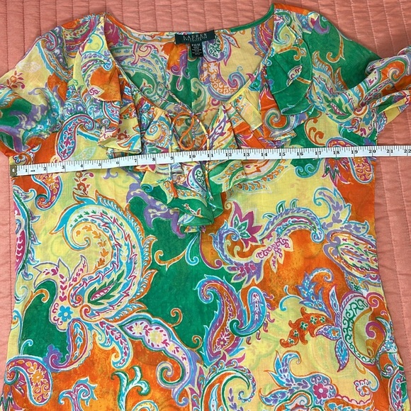 Lauren Ralph Lauren Bright Ruffled Paisley Blouse, size Medium Petite - Picture 8 of 13